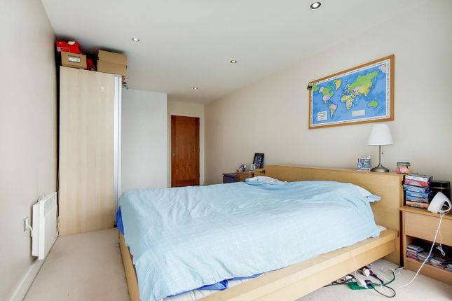 Balearic Apartments, Royal Docks photo 4
