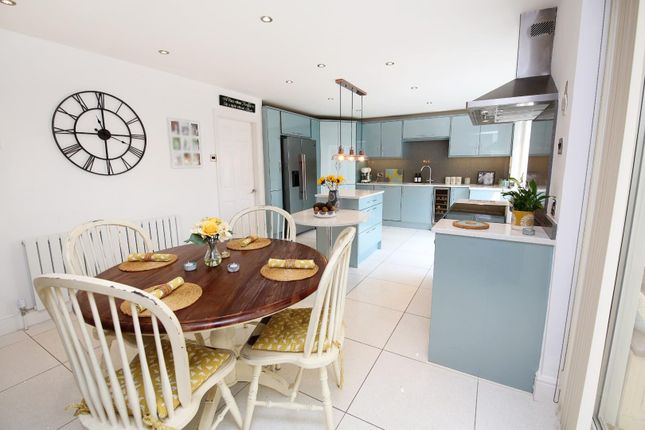 Woodleigh House, The Square, Uttoxeter photo 4