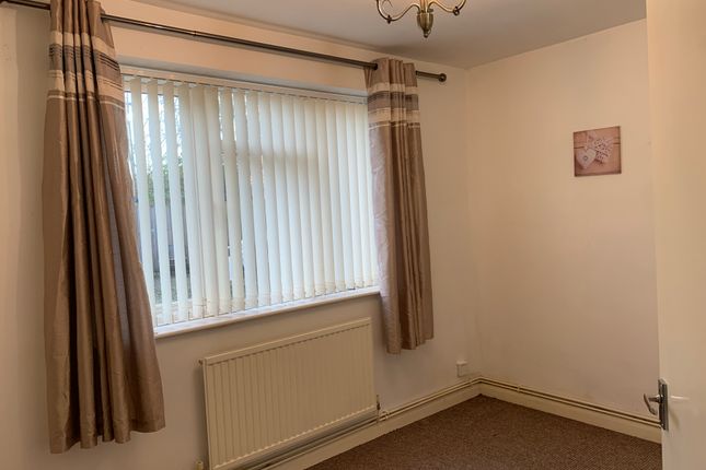 230  , 230 Urban Road,, DONCASTER, SOUTH YORKSHIRE photo 3