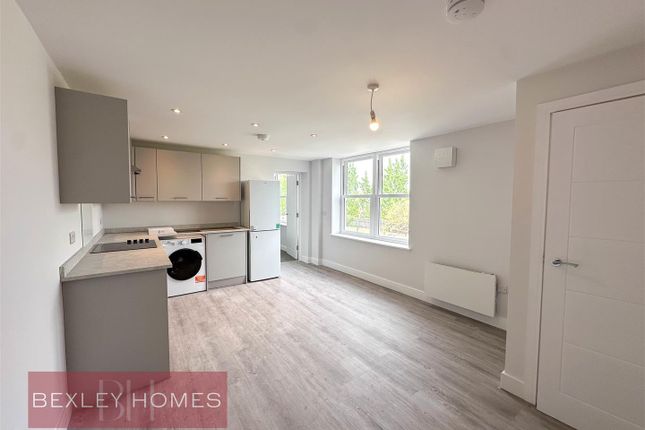 Flat 9 Harjit house, 7 Wrotham road, Gravesend photo 4