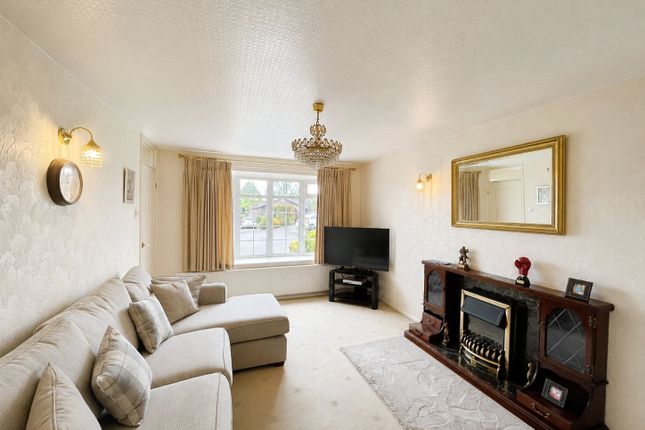 2, Draycott Place, Dronfield photo 3