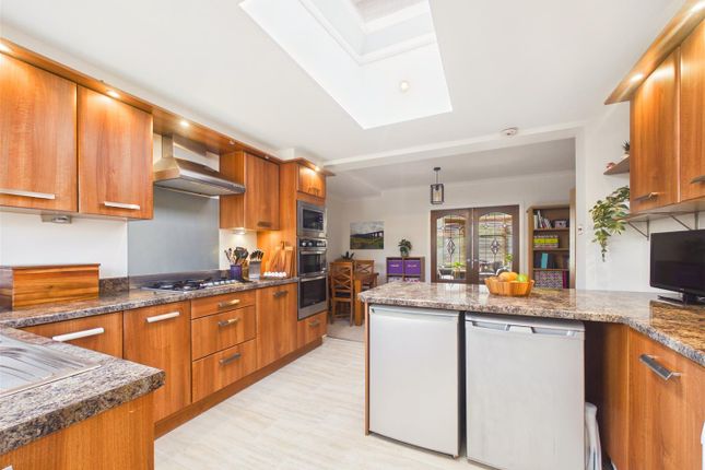83, Penshurst Avenue, Hessle photo 4