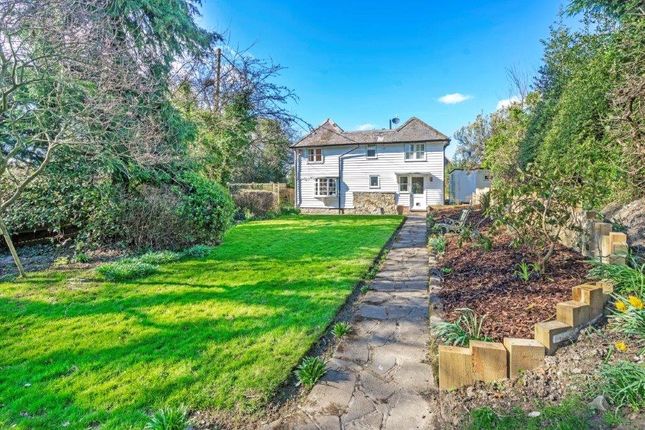 4 bed country house for sale in Pashley Road, Ticehurst, East Sussex TN5