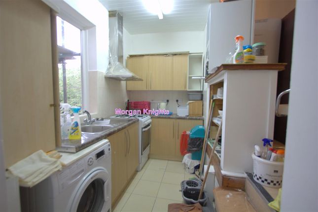 Flat 2, 1, Alfred Road, Acton photo 5