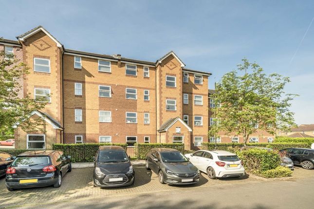 Thumbnail Flat for sale in Henry Doulton Drive, London