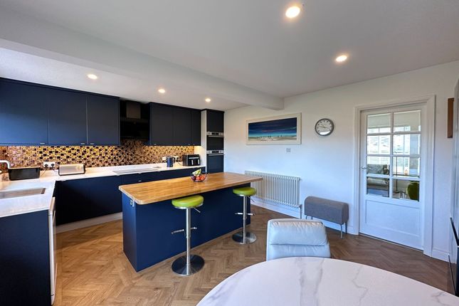 6 Walmsley Gardens, Scarborough photo 4
