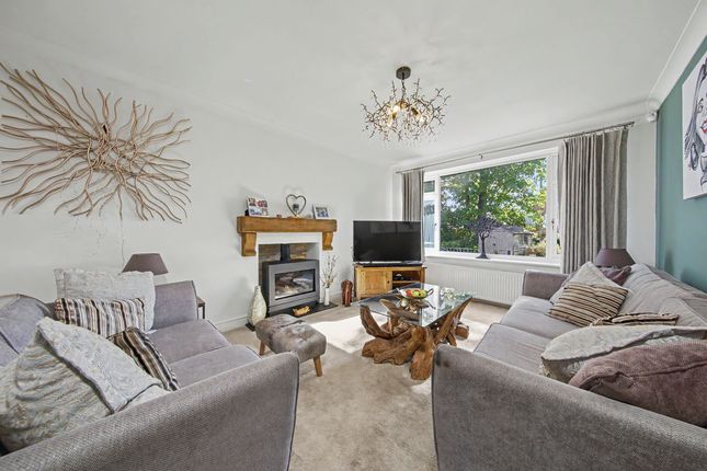 34, Longedge Lane, Chesterfield photo 2