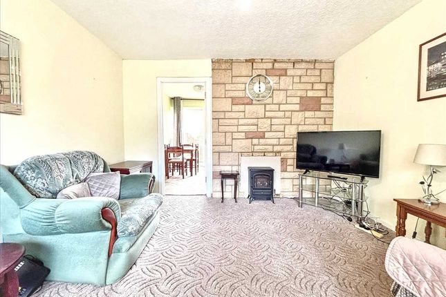 11, The Dell, Kirkby in Ashfield photo 3