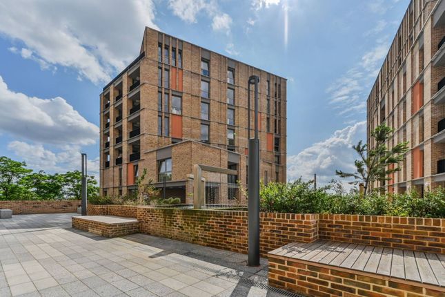 Thumbnail Flat to rent in Oberman Road, London