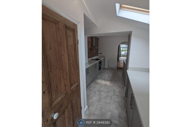 Salisbury Street, Hessle photo 4