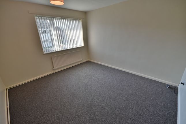63, Durham Court, Ellesmere Port photo 5