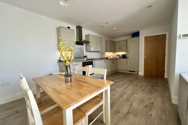 Yeadon House, 1, Glebe Mount, Pudsey photo 5
