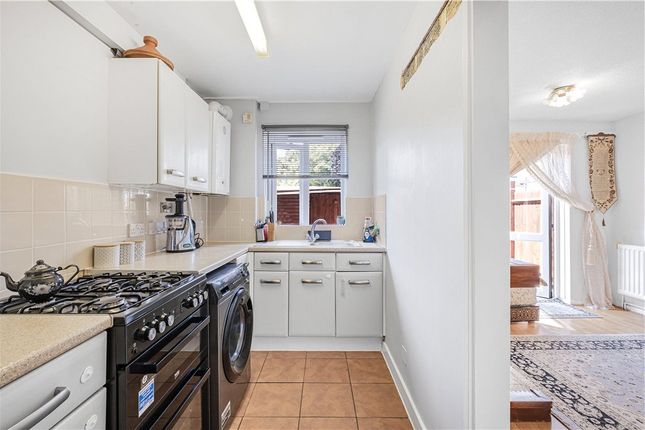 Flat for sale in Prince Road, London