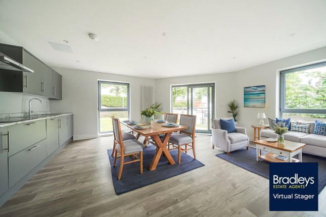 Flat 6, Babbacombe Heights,, St. Albans Road, Devon photo 2