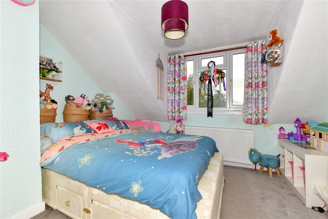 Flat for sale in Westgate Bay Avenue, Westgate-On-Sea, Kent