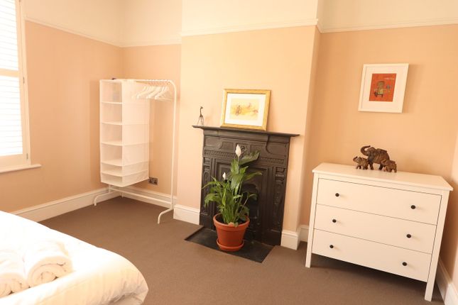 Flat to rent in North Road, St Andrews, Bristol