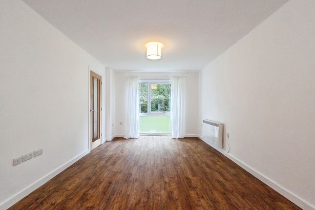 Flat 28, Barry Court,, Palatine Road, Manchester photo 4
