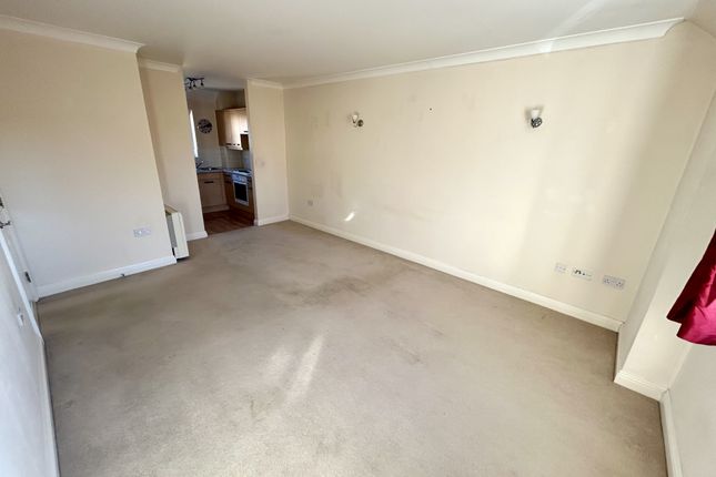 84, Shrewsbury Road, Yeovil photo 4