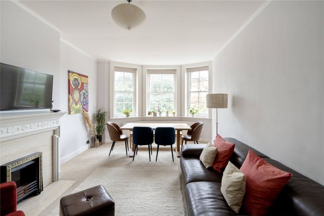 Flat 8, 52-53, Kensington Court, London photo 2