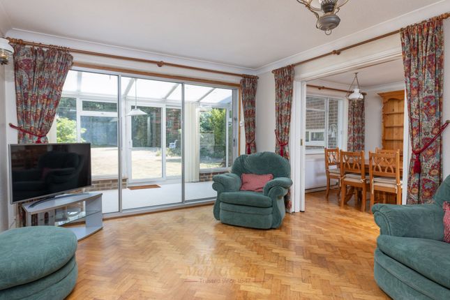24 Orde Close, Crawley photo 4