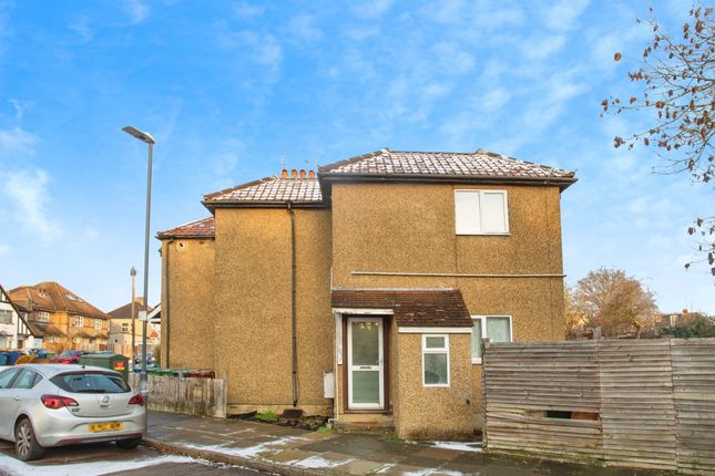 1-bed flat on 1101c, Weald Lane, Harrow, £130,000