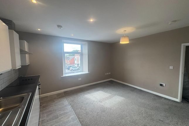 Flat 4, Titan House, Wakefield Road, Pontefract photo 3