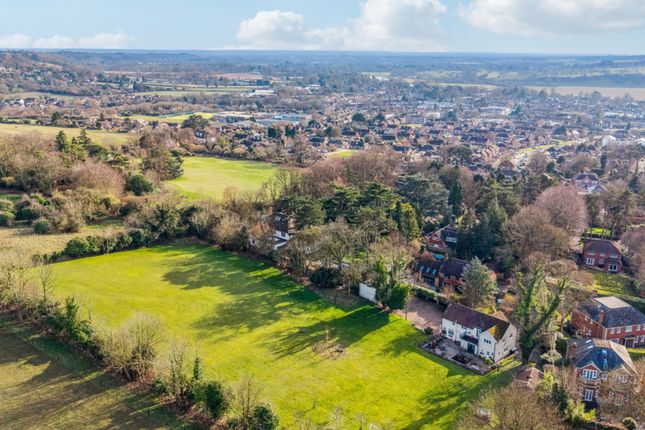 5-bed detached on West Cottage, Northern Heights, Bourne End, £1,695,000