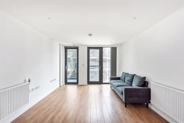 Kingfisher Heights, London photo 2