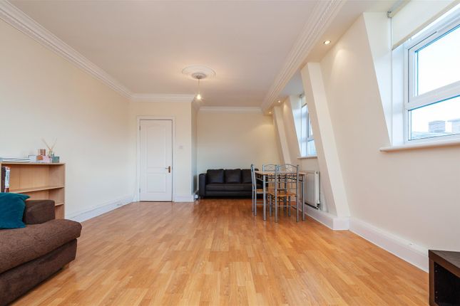 Apartment 3, 51, Fairfield Road, London photo 2