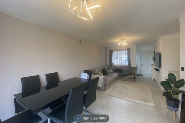 Adber Close, Yeovil photo 3