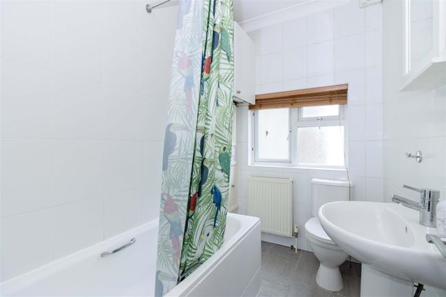 Flat for sale in Western Road, Brighton