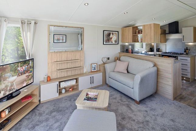 Thumbnail Mobile/park home for sale in Wyreside, Out Rawcliffe, Preston