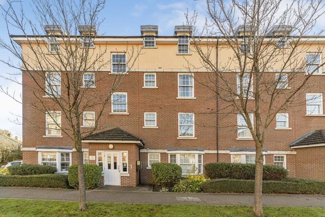 12, Merrifield Court, WELWYN GARDEN CITY photo 2
