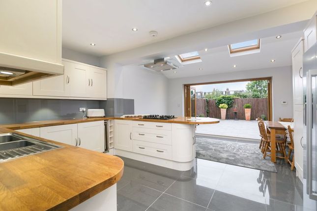 91, Faraday Road, London photo 4