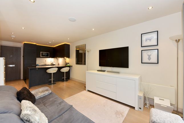 1-bed flat on Octavia House, Hammersmith and Fulham, £2,250/mo