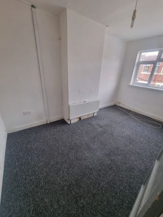 Terraced house to rent in Albion Road, Birmingham