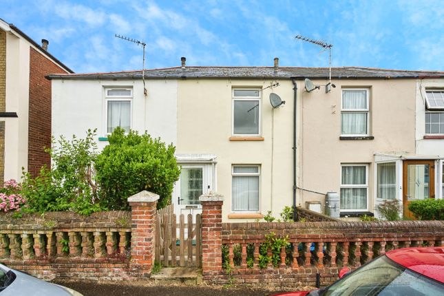 Thumbnail Terraced house for sale in Milligan Road, Ryde