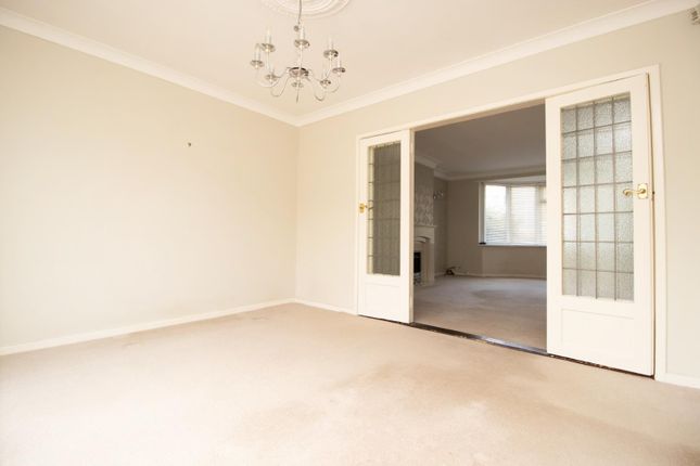 12, Shaftesbury Avenue, Whitley Bay photo 4