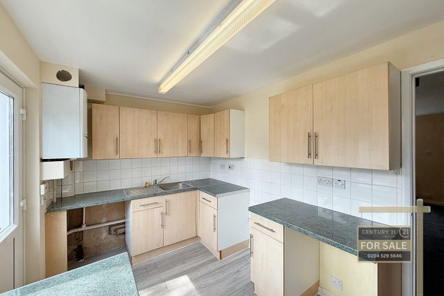 29, New Garden Drive, WEST DRAYTON photo 4
