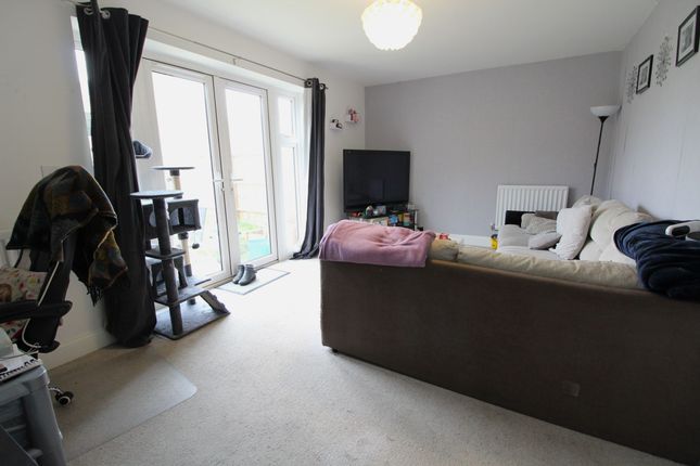 11, Barrance Way, Moggerhanger photo 3