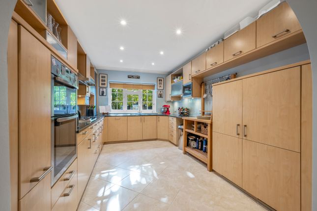 26, Montana Road, West Wimbledon photo 3