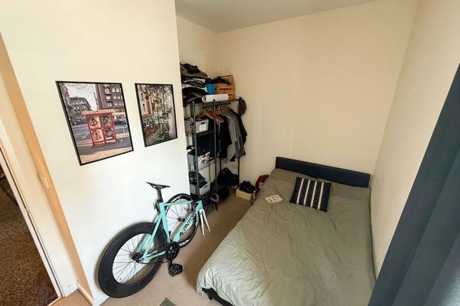 Flat 1, Ty Pwll Coch House, Cardiff photo 3