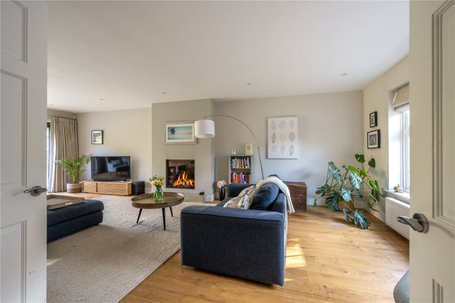 5, Star Hill Drive, Farnham photo 4