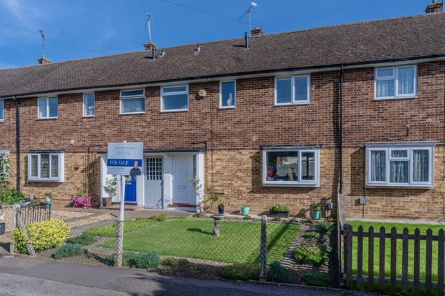 Thumbnail Terraced house for sale in Finch Crescent, Leighton Buzzard, Bedfordshire