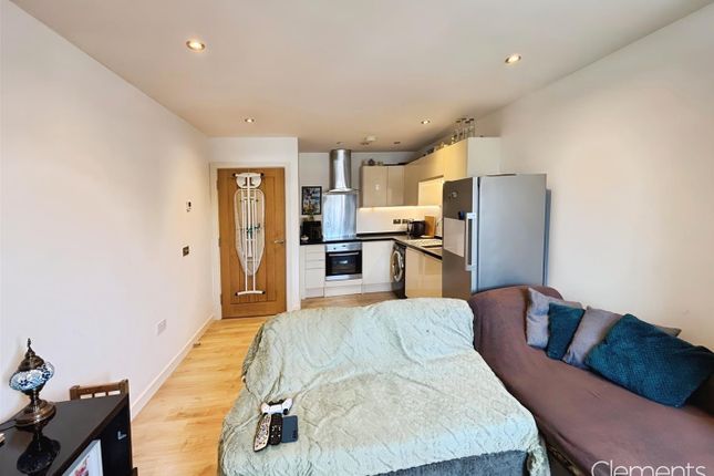 3, Normandy House, Wolsey Road, Hemel Hempstead photo 4
