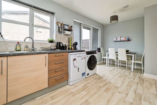 4, Tyrell Oaks, HULL photo 4