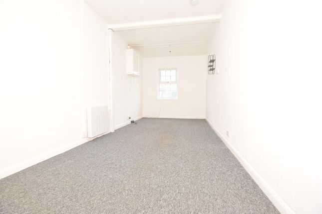 Flat to rent in The Street, Ash, Canterbury