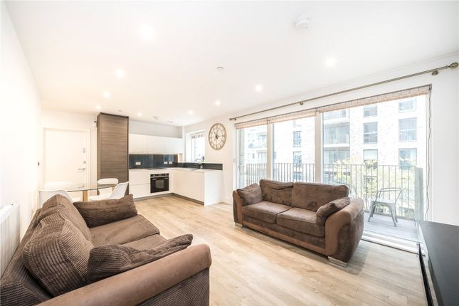 Flat 406, Cobham House, 10, Pegler Square, London photo 4