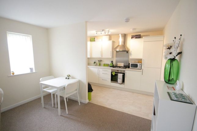 Flat 5, 122, Moss Lane, Cheshire photo 3