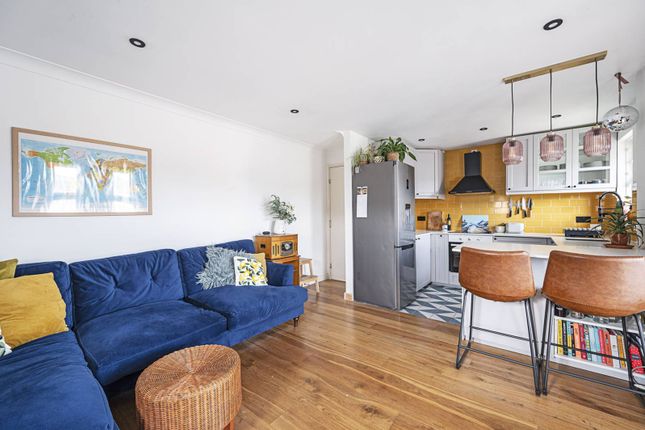 Thumbnail Flat to rent in Leabank Square, Hackney, London